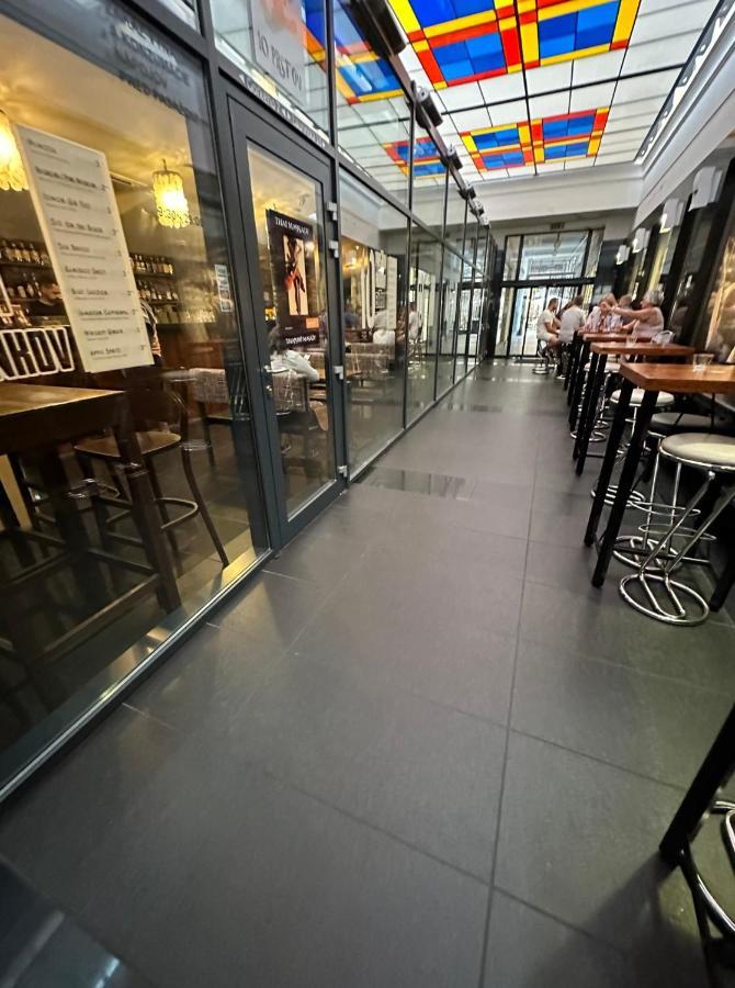 Gorkeho Apartment In City Centre 브라티슬라바 외부 사진