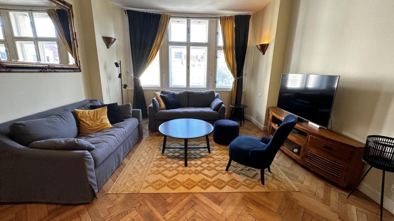 Gorkeho Apartment In City Centre 브라티슬라바 외부 사진